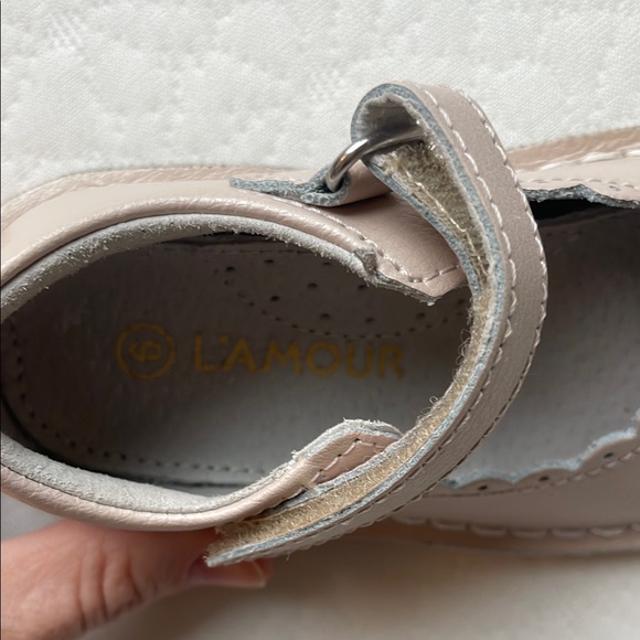 Classic Tan Kids Shoes - Picture 4 of 8